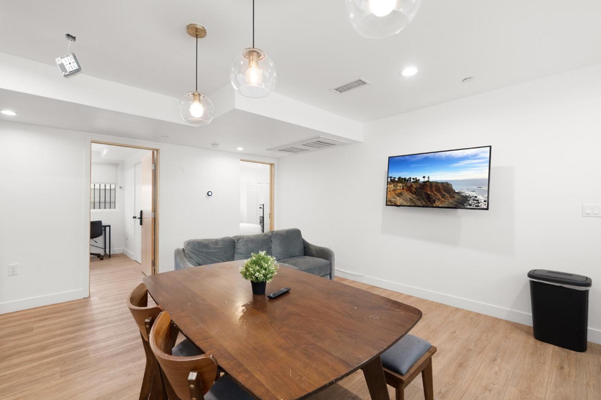 Spacious 1-Bd Hideaway Close To Usc Room With Share Livingroom Los Angeles Ngoại thất bức ảnh